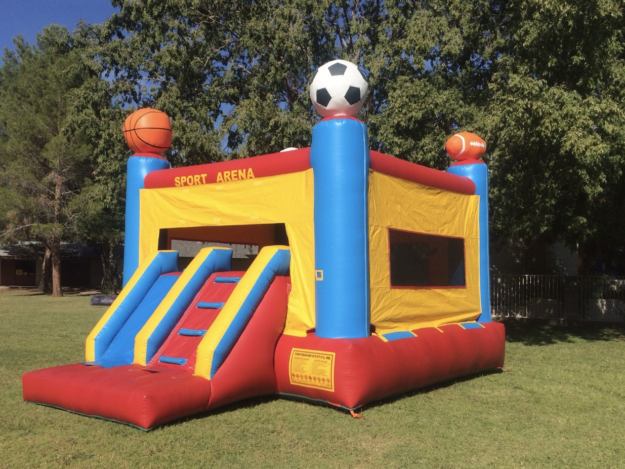 this image shows bounce house rental in Roseville, CA
